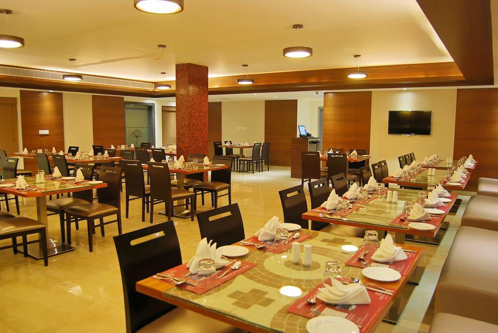 Poppys Anukula Residency Vellore Exterior foto